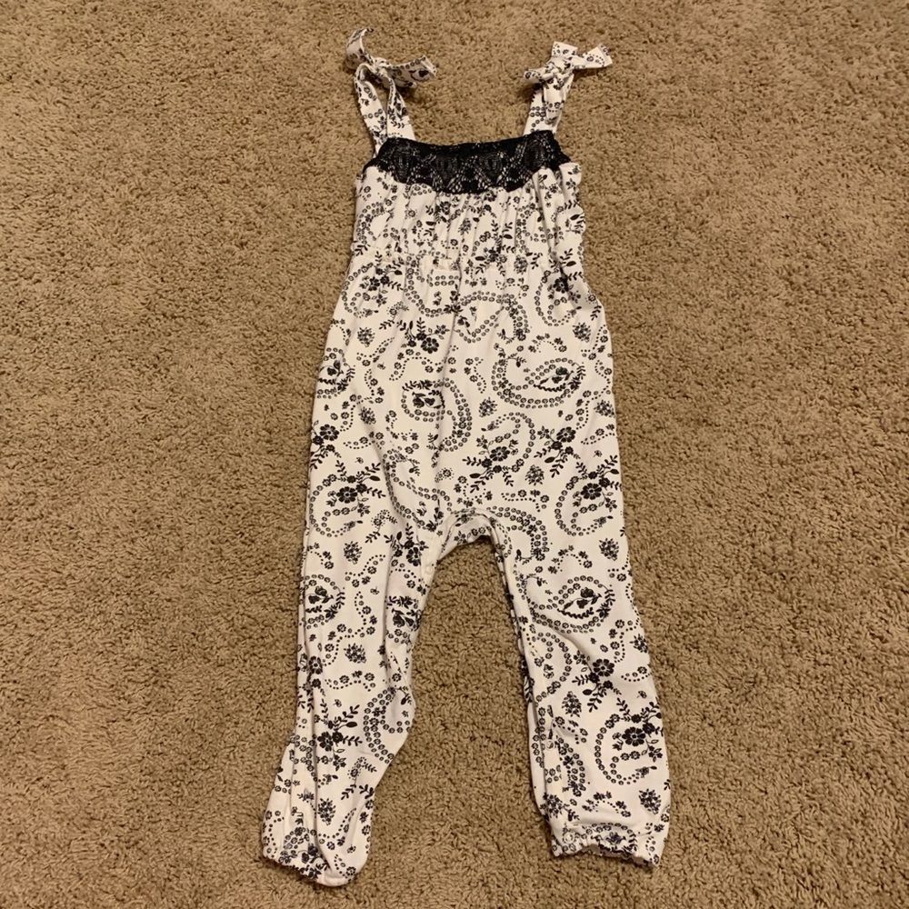 🆕 Jessica Simpson Baby Girl Romper - Picture 2 of 9